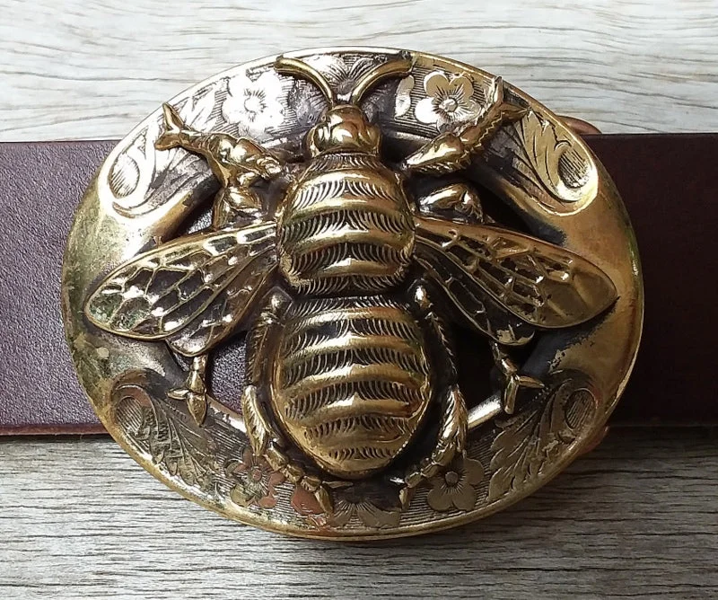 The Honey Bee Buckle